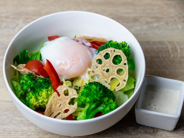 冬野菜と温玉さらだ